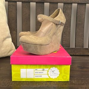 Charlotte Russe platform